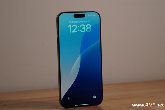 国行iPhone即将迎来AI进化 iOS 18.5正式版五月上线-免费杂货铺